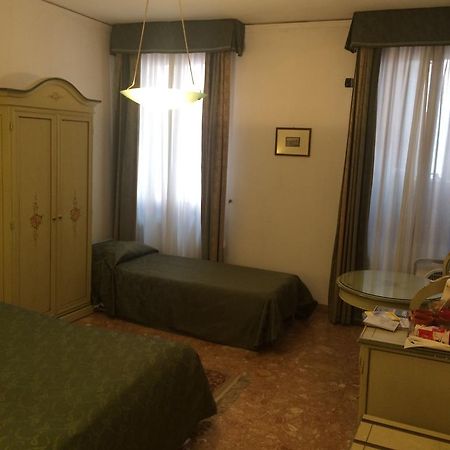 ホテル Ca Del Pozzo ヴェネツィア エクステリア 写真